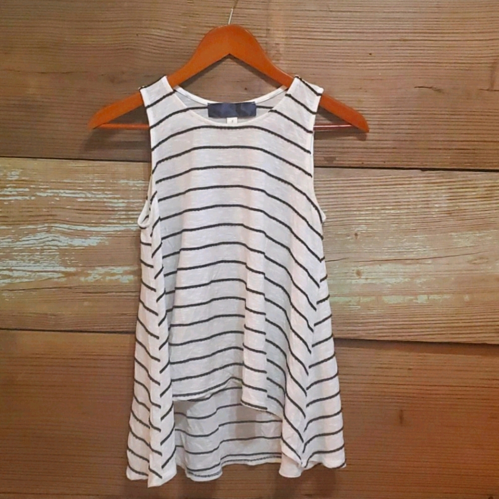 Flowy Tank